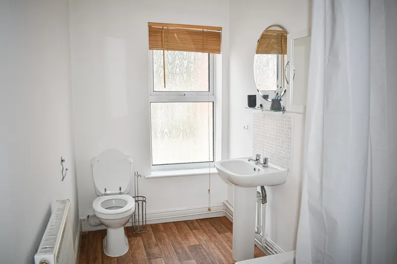 Homely 3 Bed Student House // Aug 2026 - Image 6